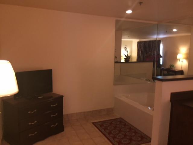 Haven Inn & Suites Монро Екстериор снимка